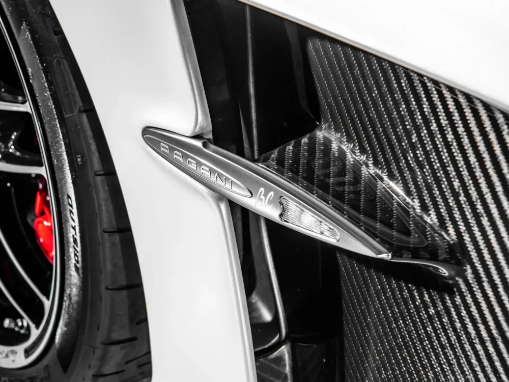 Последний из родстеров Pagani Huayra BC хотят продать за 5,7-6 миллионов долларов