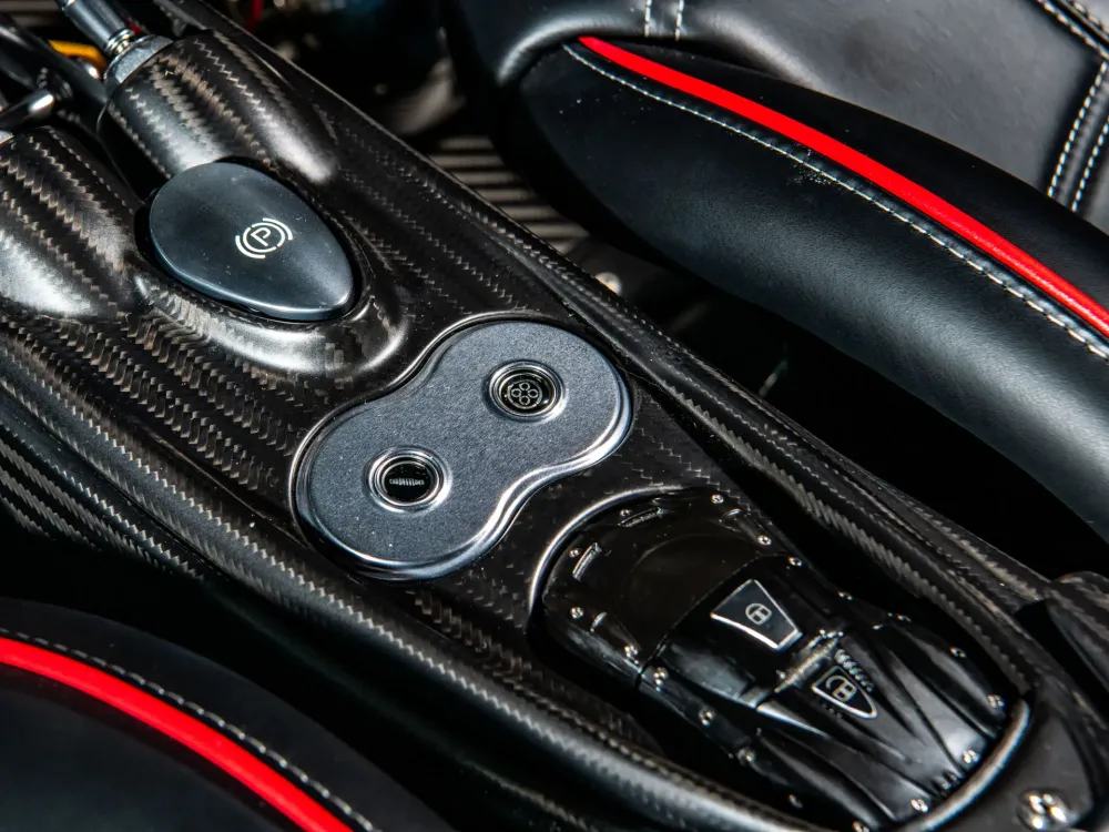 Последний из родстеров Pagani Huayra BC хотят продать за 5,7-6 миллионов долларов