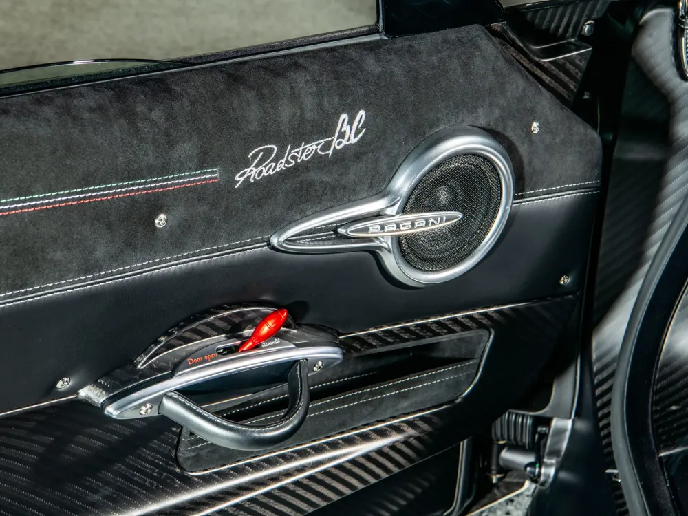 Последний из родстеров Pagani Huayra BC хотят продать за 5,7-6 миллионов долларов