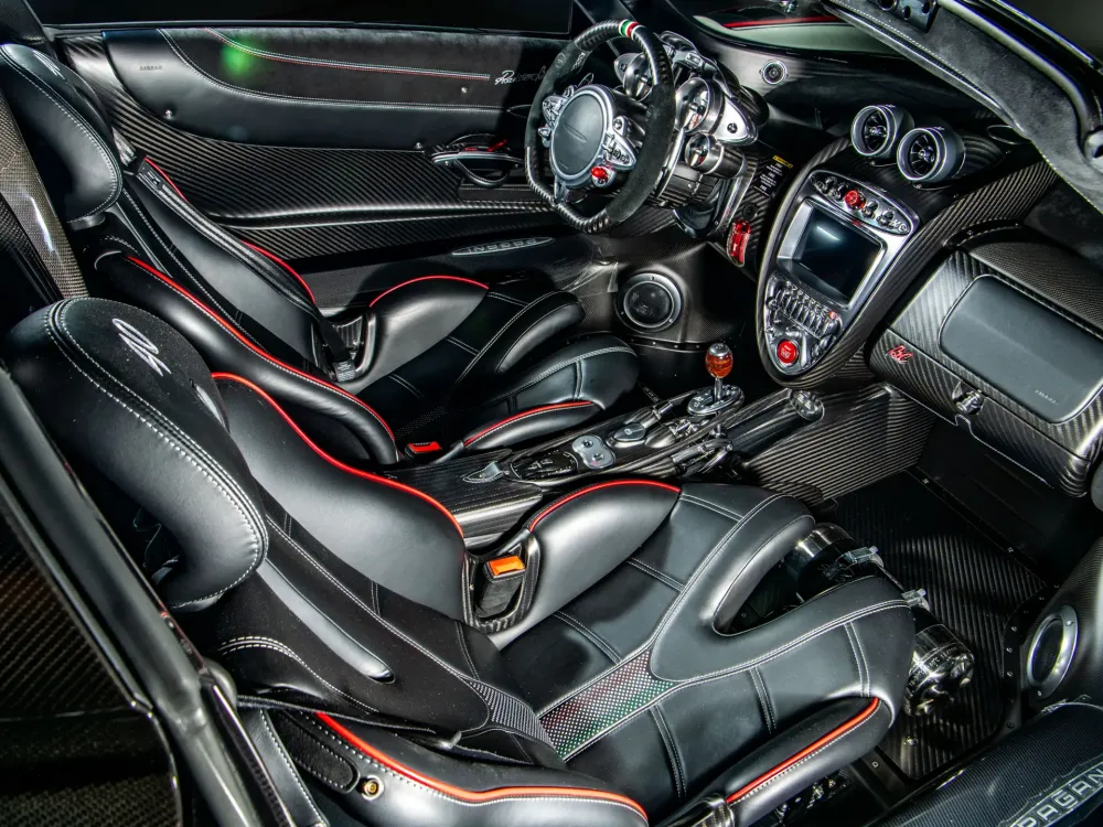 Последний из родстеров Pagani Huayra BC хотят продать за 5,7-6 миллионов долларов