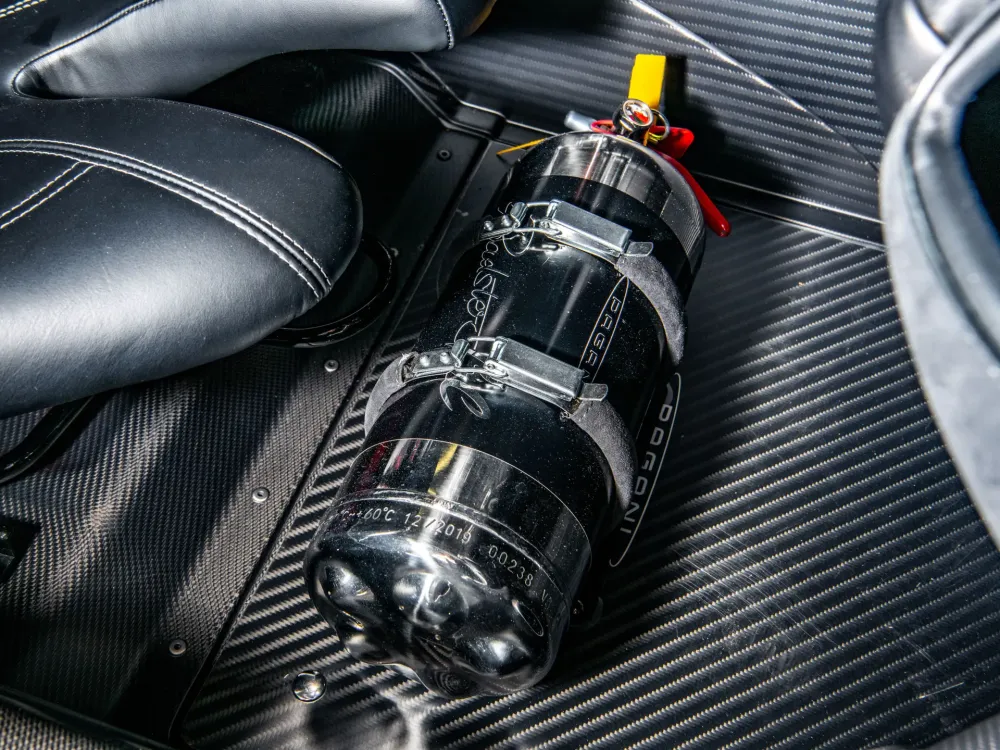 Последний из родстеров Pagani Huayra BC хотят продать за 5,7-6 миллионов долларов