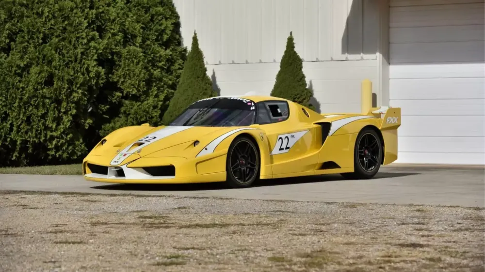 Коллекцию из 46 редких Ferrari пустят с молотка