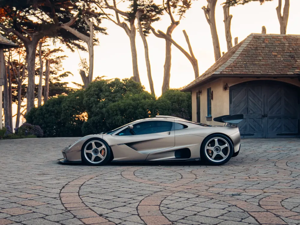 Редчайший суперкар от создателя McLaren F1 хотят продать за 1,6 миллиарда рублей