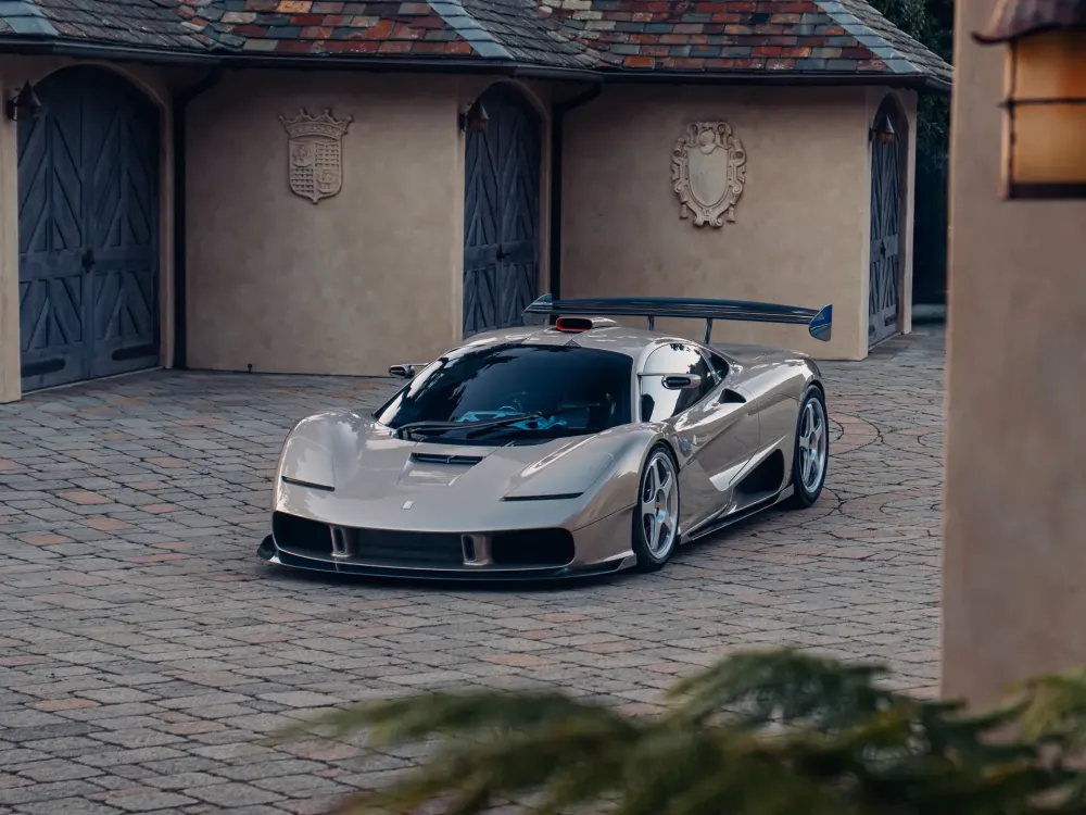 Редчайший суперкар от создателя McLaren F1 хотят продать за 1,6 миллиарда рублей