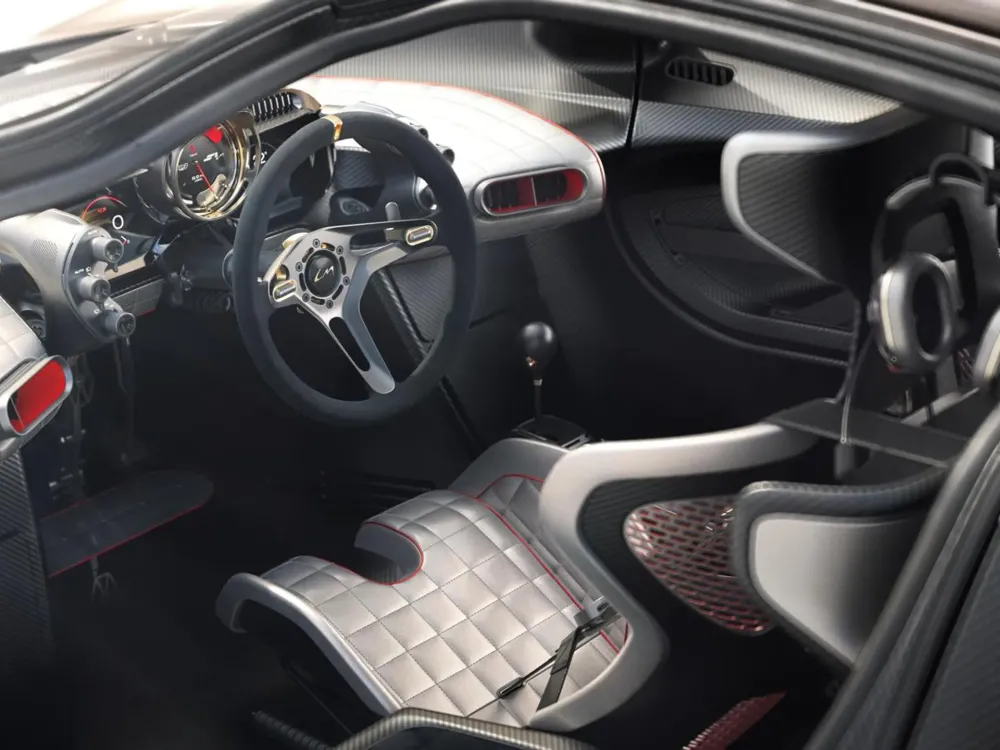 Редчайший суперкар от создателя McLaren F1 хотят продать за 1,6 миллиарда рублей