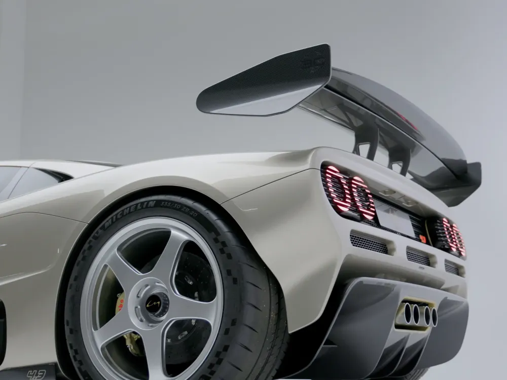 Редчайший суперкар от создателя McLaren F1 хотят продать за 1,6 миллиарда рублей