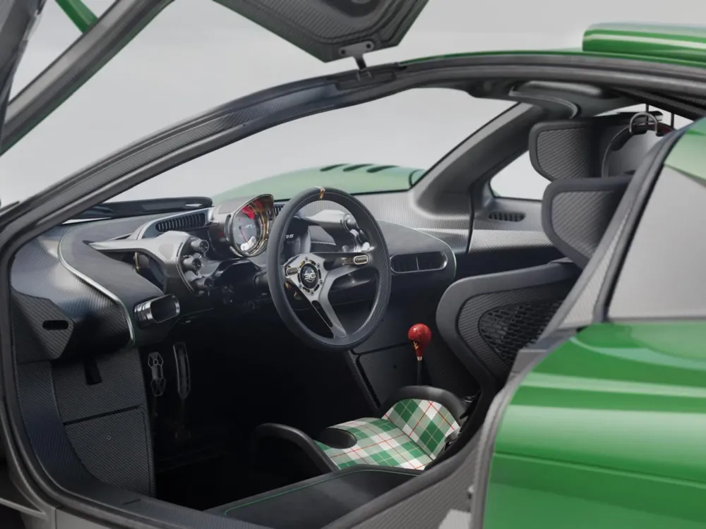 Редчайший суперкар от создателя McLaren F1 хотят продать за 1,6 миллиарда рублей