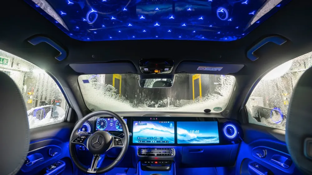 Mercedes-Benz показала салон нового GLB