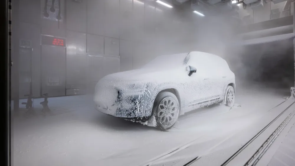 Mercedes-Benz показала салон нового GLB