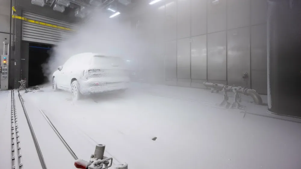 Mercedes-Benz показала салон нового GLB