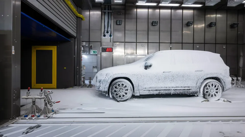 Mercedes-Benz показала салон нового GLB