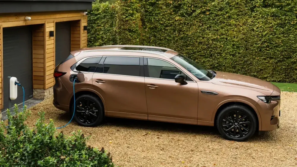 Mazda представила обновлённые кроссоверы Mazda CX-80 и Mazda CX-60