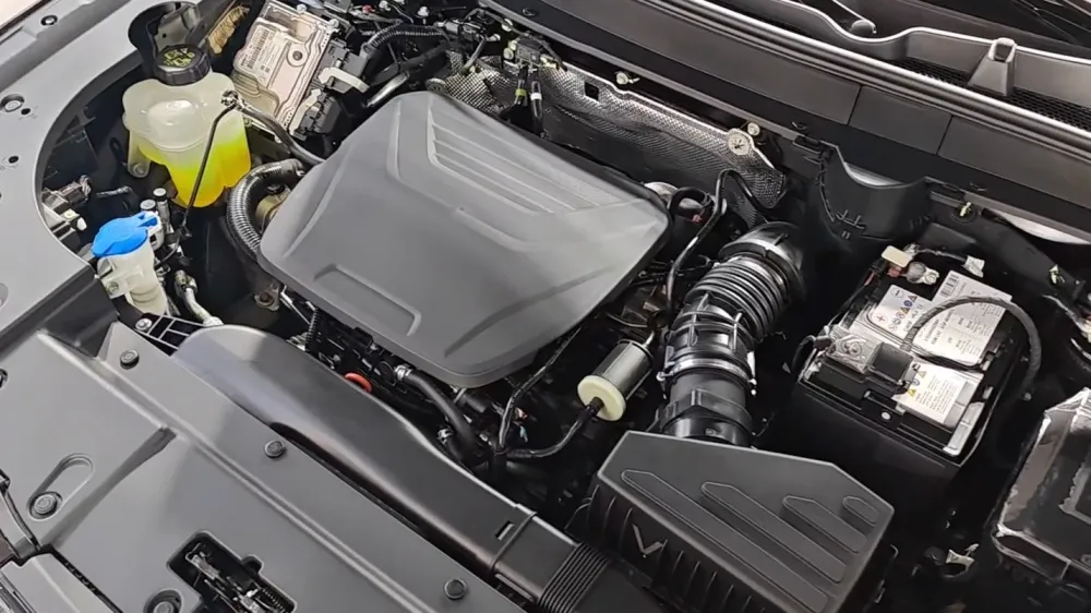 Новый кроссовер Haval H6L начали продавать в Китае по цене Lada Iskra