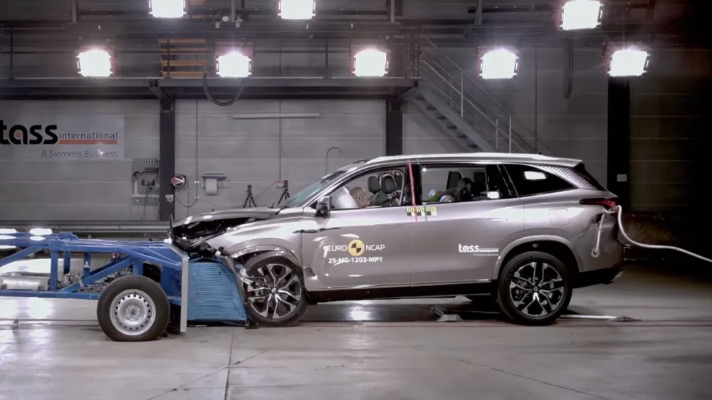 На краш-тестах Euro NCAP разбили кроссовер MG, который станет Москвичом М90