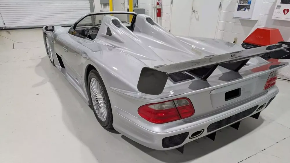 ФБР арестовало редчайший суперкар Mercedes-Benz CLK-GTR ценой 13 миллионов долларов