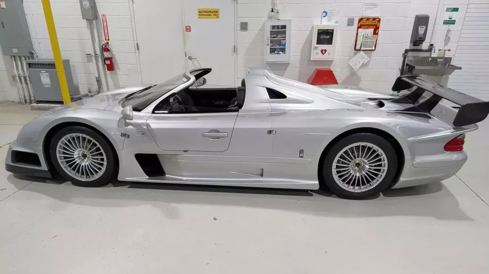 ФБР арестовало редчайший суперкар Mercedes-Benz CLK-GTR ценой 13 миллионов долларов