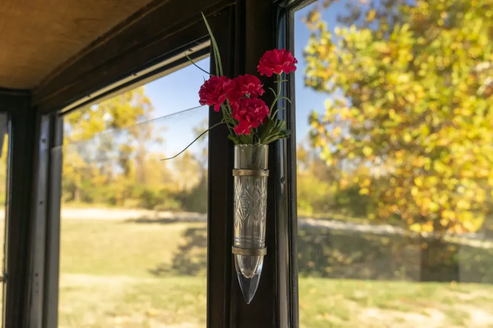 105-летний электрокар выставили на торги. Он до сих пор на ходу