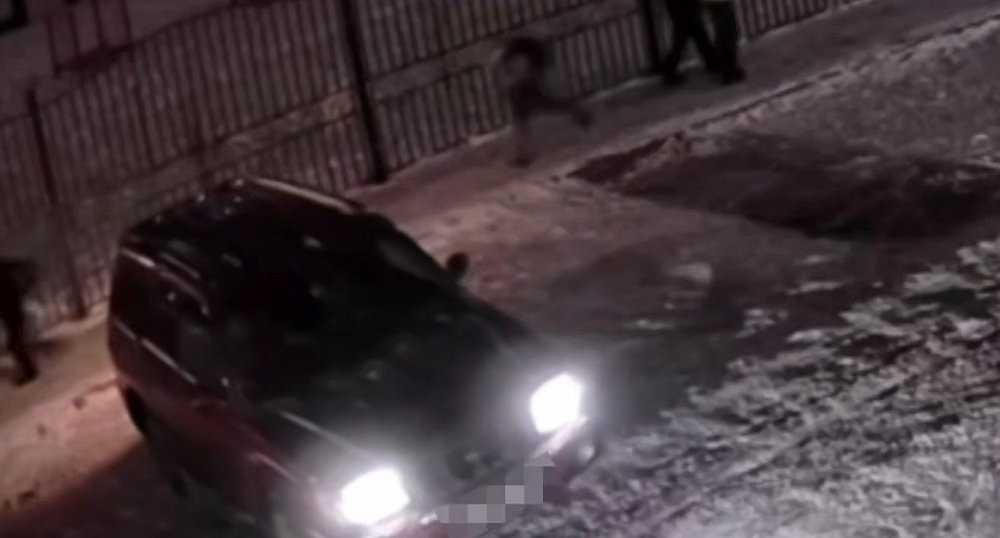 Чуть не задавила ребёнка