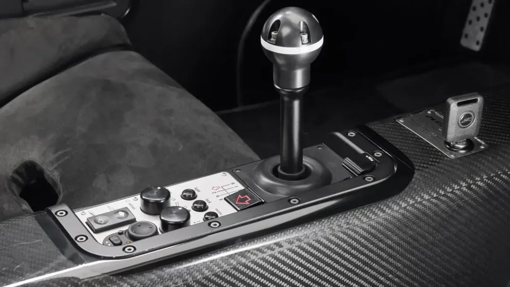 McLaren F1 из коллекции султана Брунея стал самым дорогим в мире