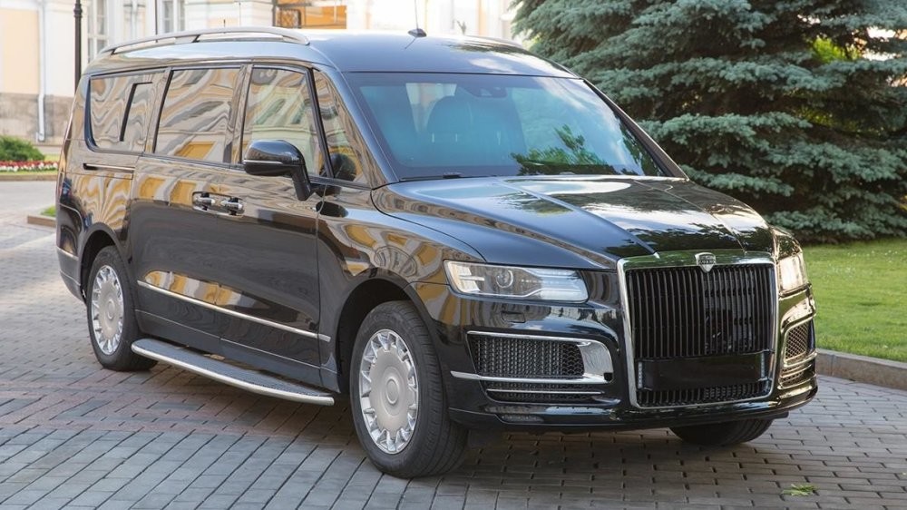 Минивэн Aurus Arsenal готовится выйти в продажи