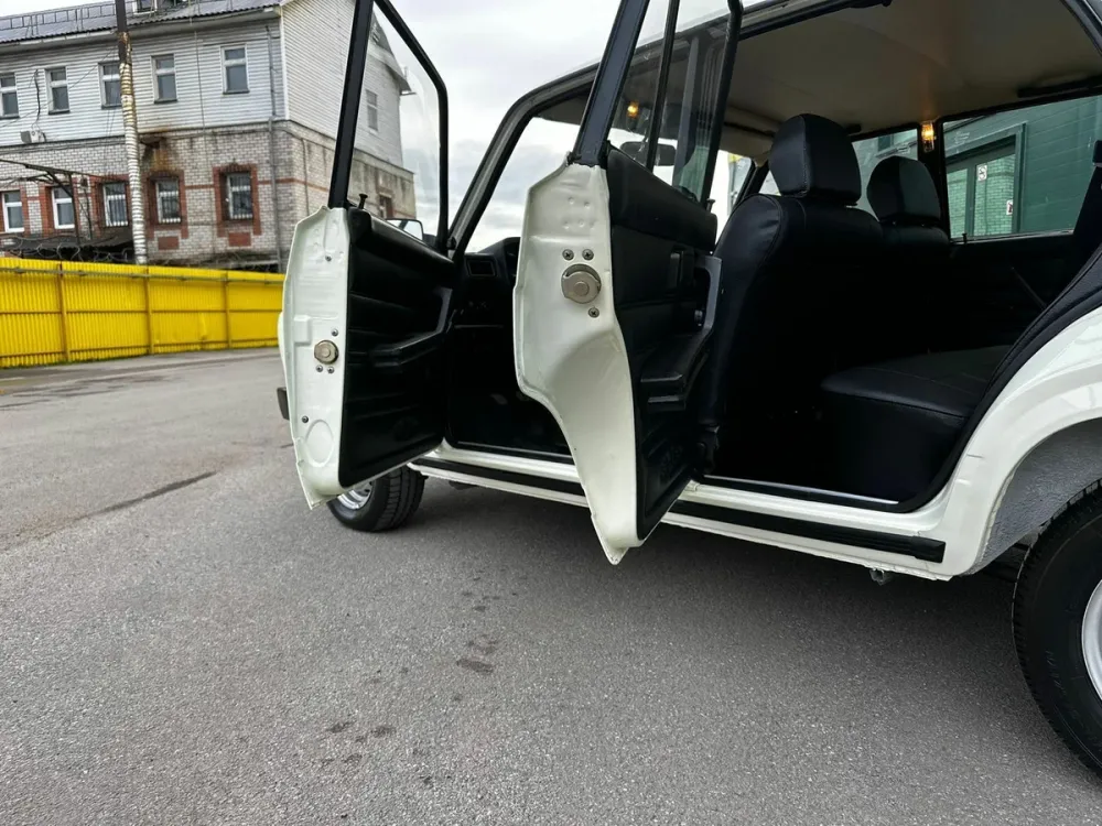 Капсула времени: 27-летний ВАЗ-2105 продают по цене новой Искры