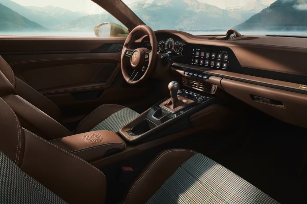 Porsche выпустят лимитированную юбилейную версию 911 GT3 90 F. A. Porsche 