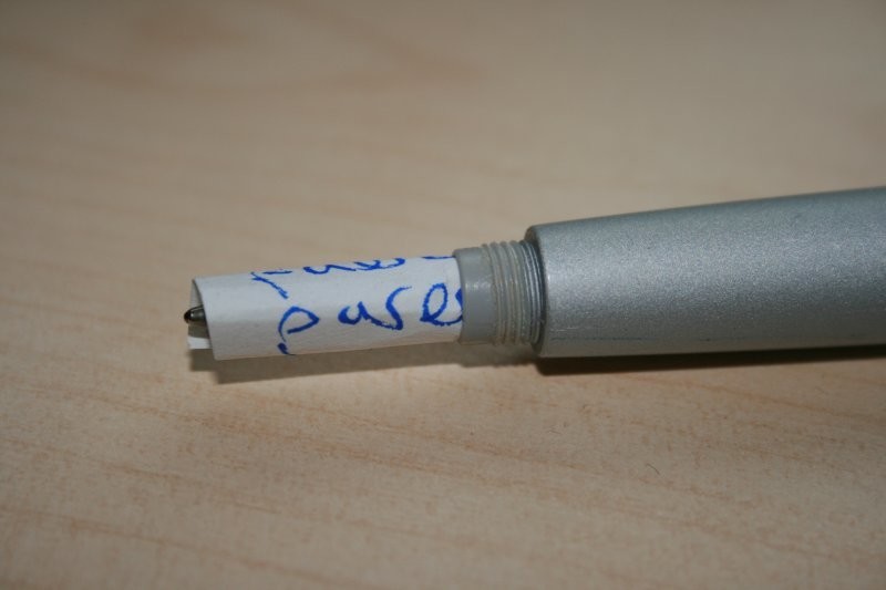 3. Один из популярных способов - сделать шпаргалку с помощью ручки