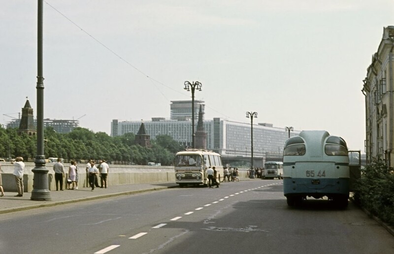 Вид на гостиницу ''Россия''. Москва, 1968 год