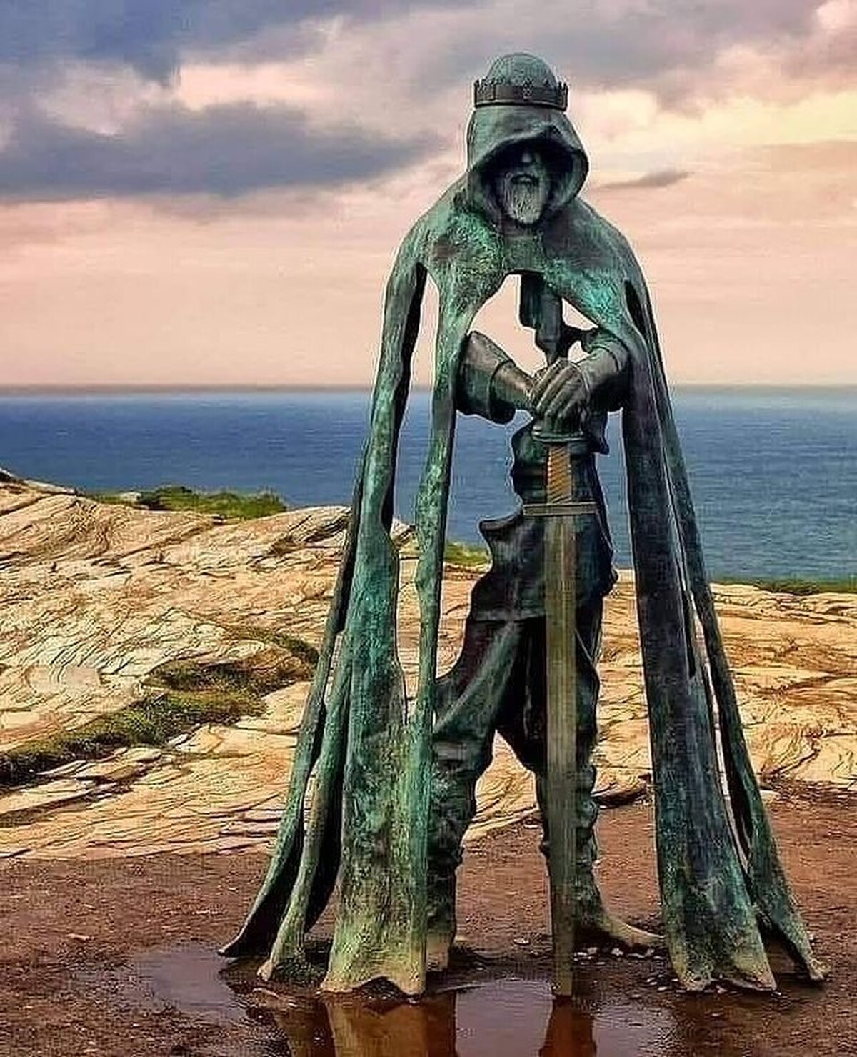 3. Статуя короля Артура в Корнуолле, Англия