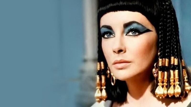 «Меня не волнует, что вам говорят в школе. Клеопатра была черной»: Netflix делает сериал о чернокожей царице Египта