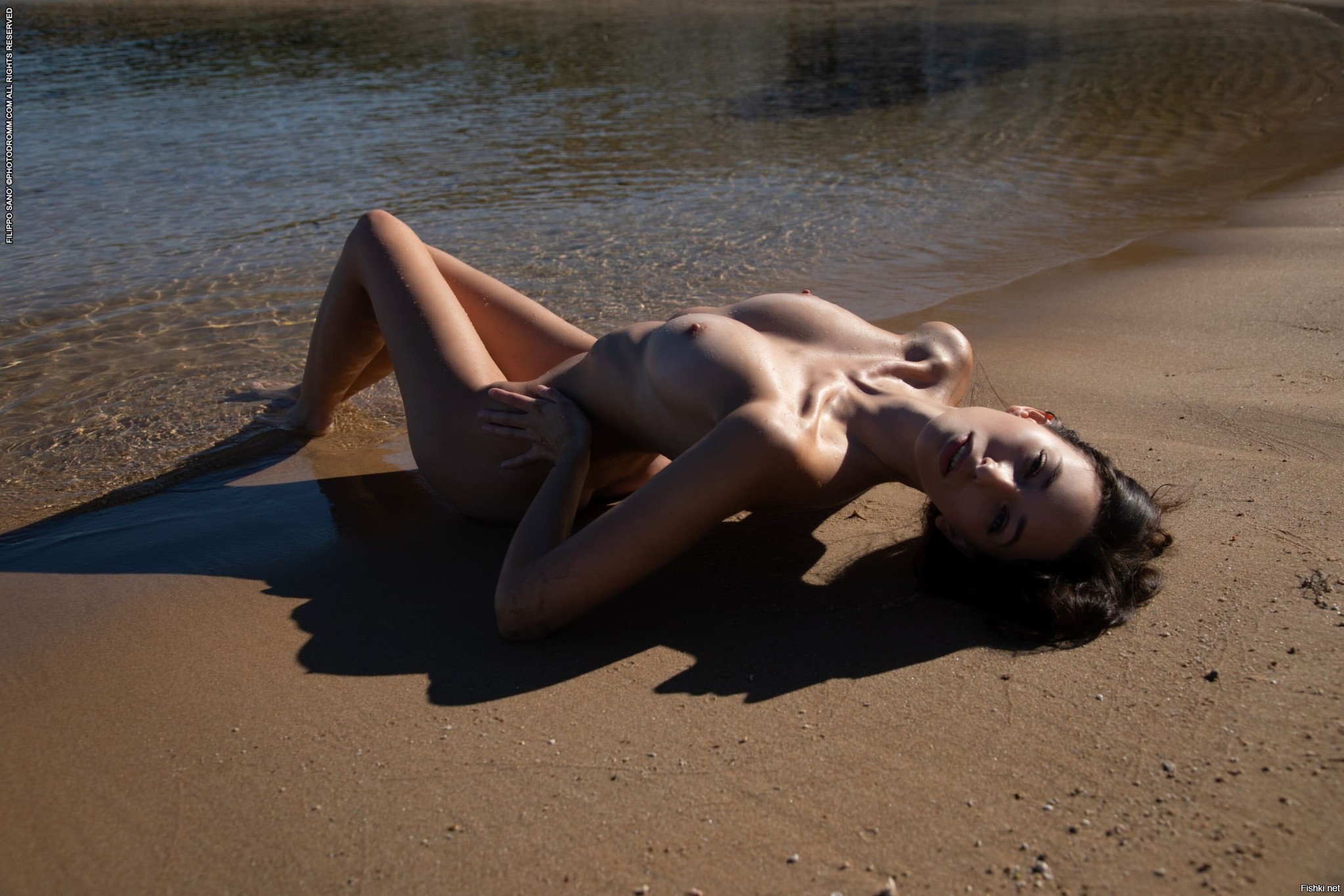 пляжи с голыми девушками фото 97