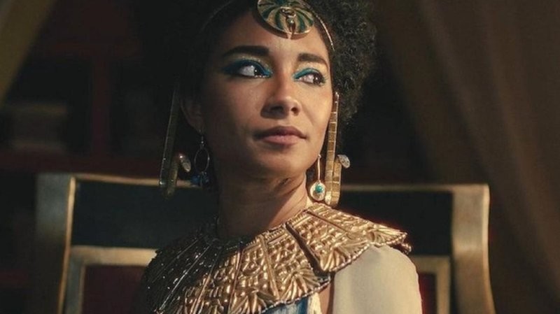 «Они считают тебя тупым»: в США чернокожая девушка раскритиковала новый сериал про Клеопатру