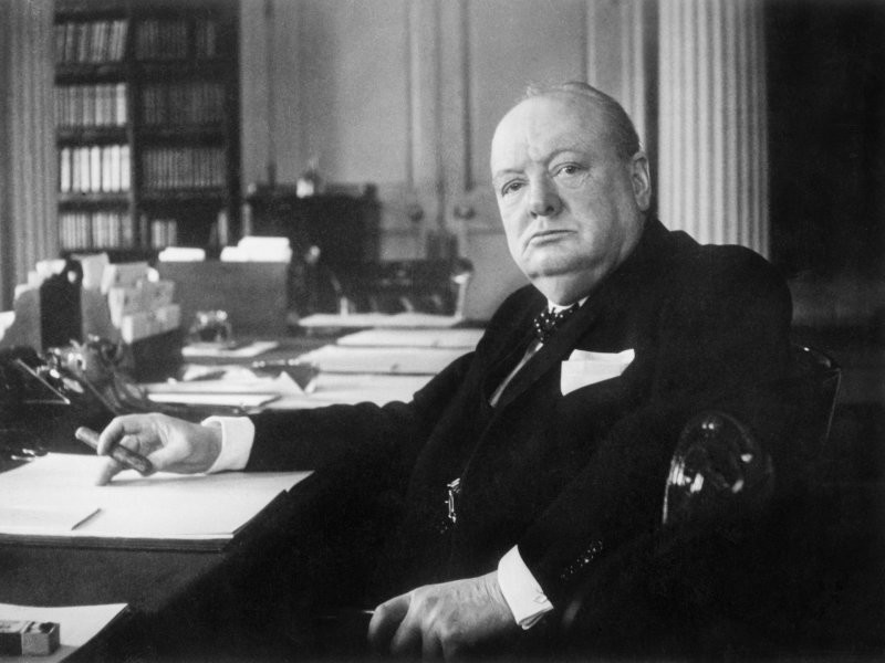"Яйцо Черчилля": зачем британскому премьеру сделали барокамеру 