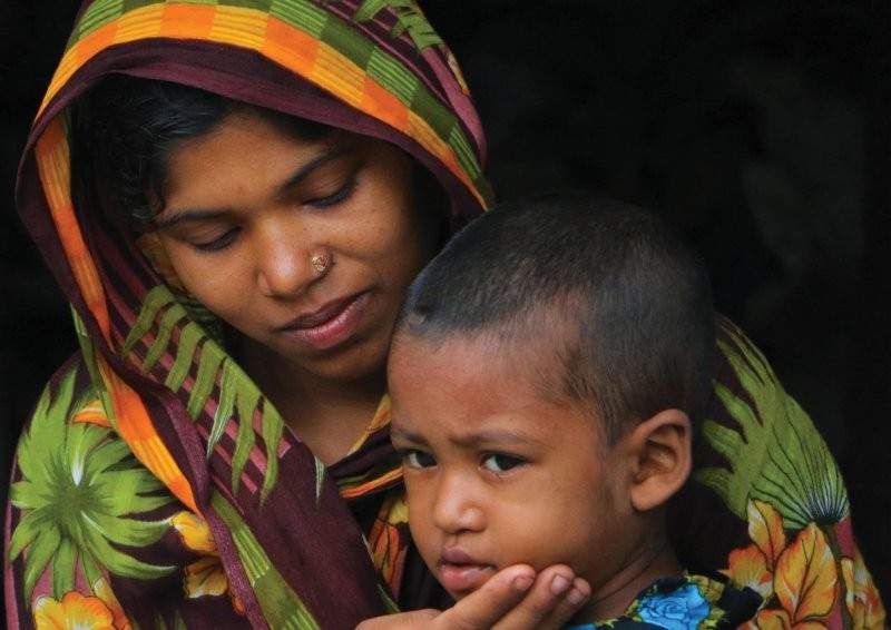 13. Мама и сын, Бангладеш
