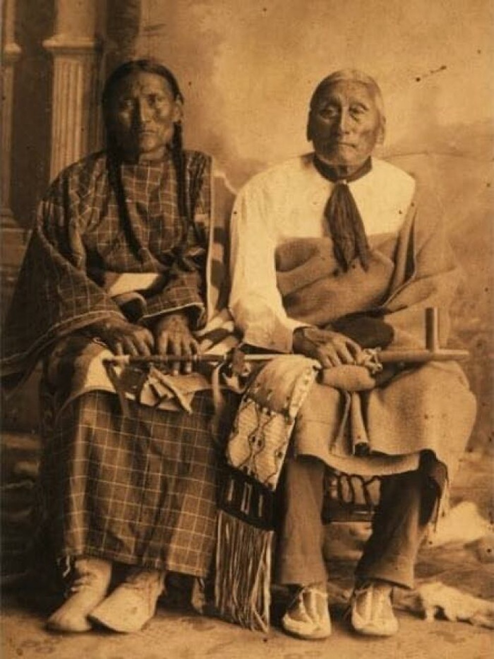 17. Элк Ривер и его жена. Монтана, 1890 год