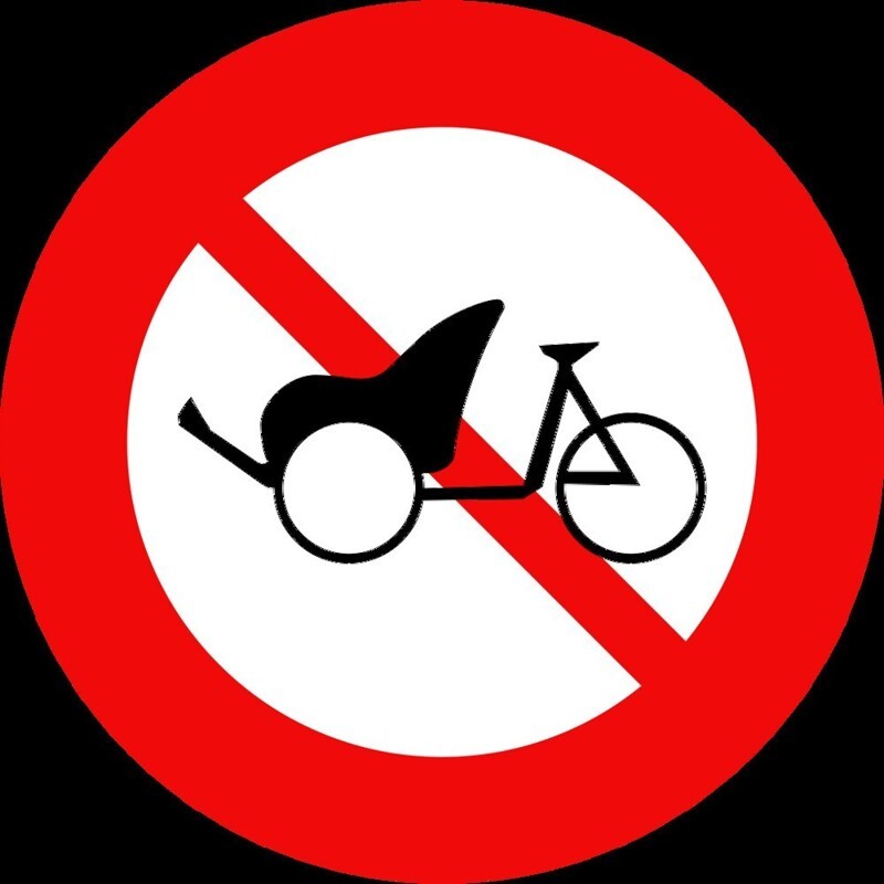 11. Знак, означающий запрет на движение по дороге педальным трициклам. Вьетнам