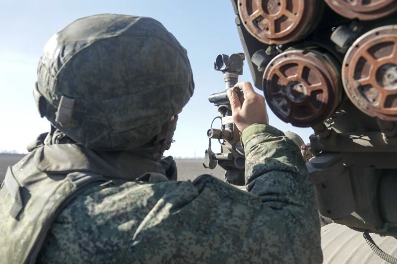 Горят склады, войска и техника: Спикер ВВС Украины пожаловался на русских