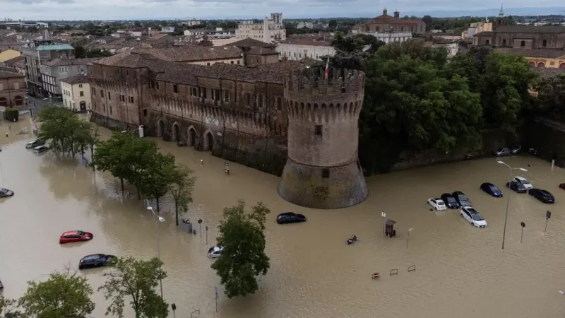 13 человек погибло в результате сильнейшего наводнения в Италии