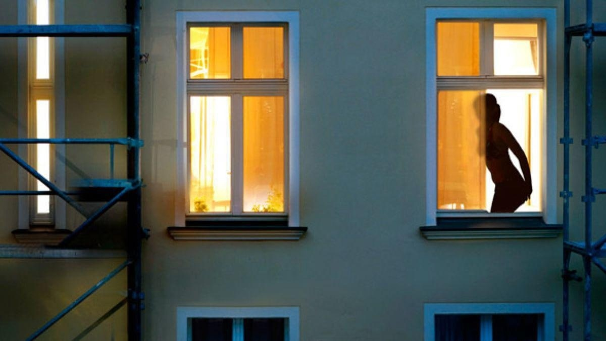 соседка голая в окне фото фото 81