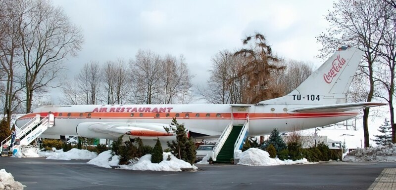 Самолёт-ресторан «Туполев ТУ-104» в Петровицах, Чехия
