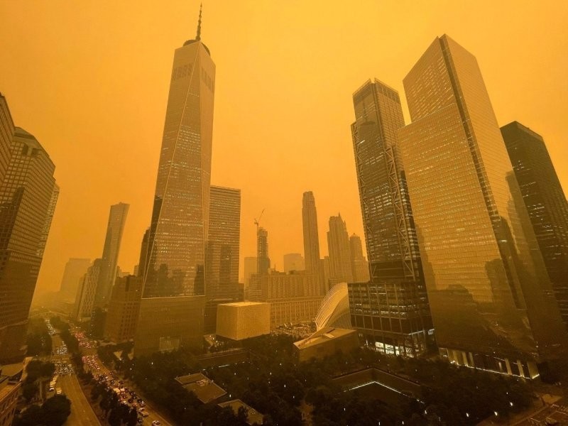 "Добро пожаловать в ад": Нью-Йорк накрыла жёлтая мгла