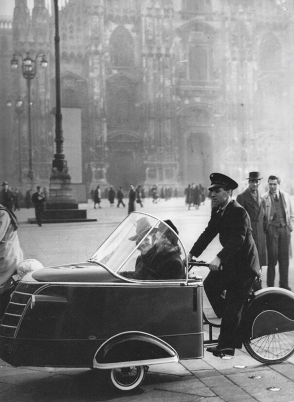 Такси, Милан, 30-е годы