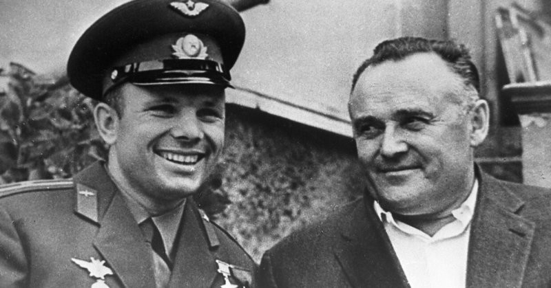 «Это является фальсификацией исторической правды»: президента и Валентину Терешкову попросили вернуть надпись «СССР» на орден Гагарина
