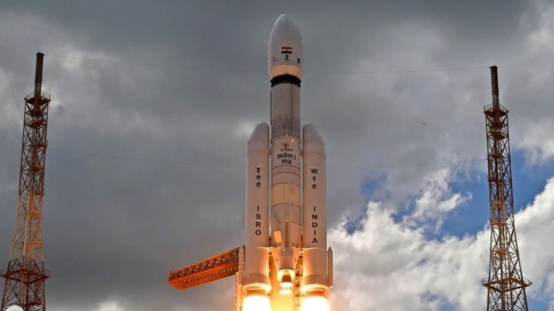 Индия отправила ракету-носитель на Луну