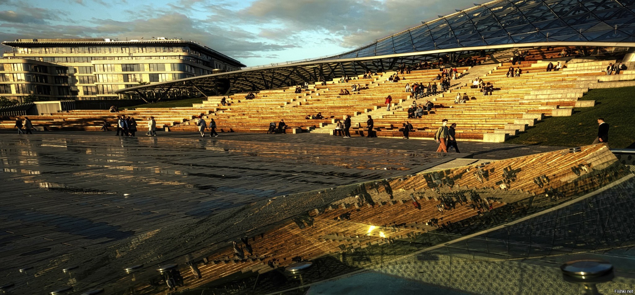 11. В концертном зале зарядье. Концерт в зарядье 22 июня 2024. Реквием 22 июня 2021 зарядье участники концерта. Амфитеатр парка зарядье.