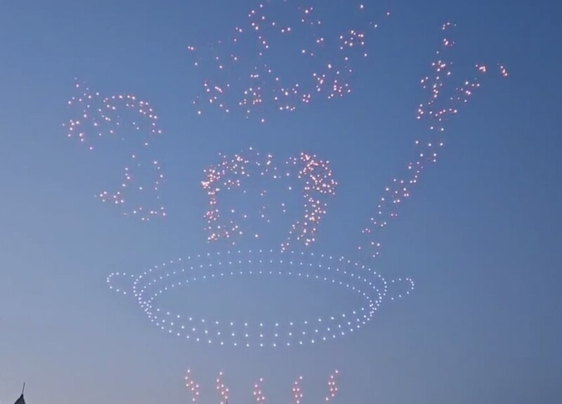 5. Во время фестивалей дронов можно увидеть крутые картинки в небе