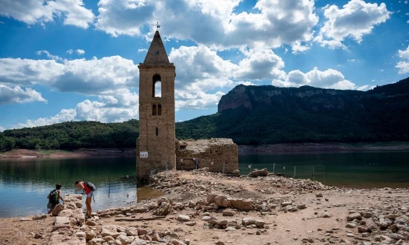 Из-за засухи в Испании стали опреснять воду из моря