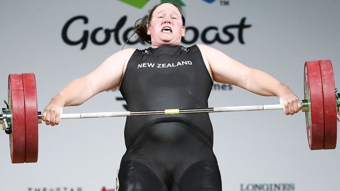 Laurel Hubbard weightlifter