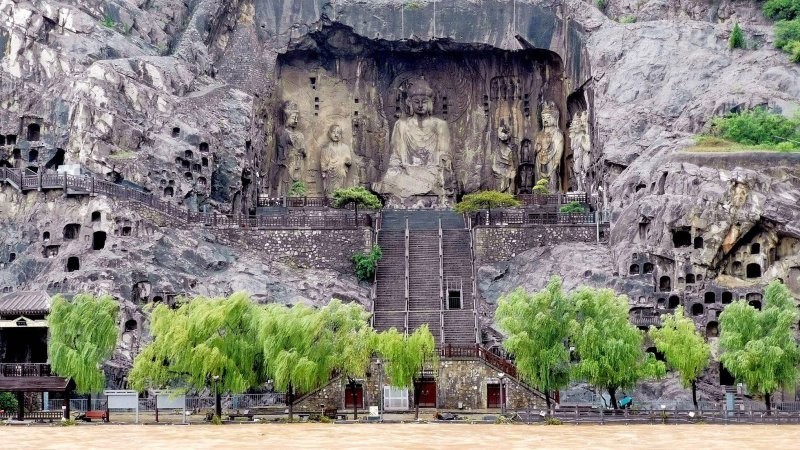 28. Пещеры Лунмынь, провинция Хэнань
