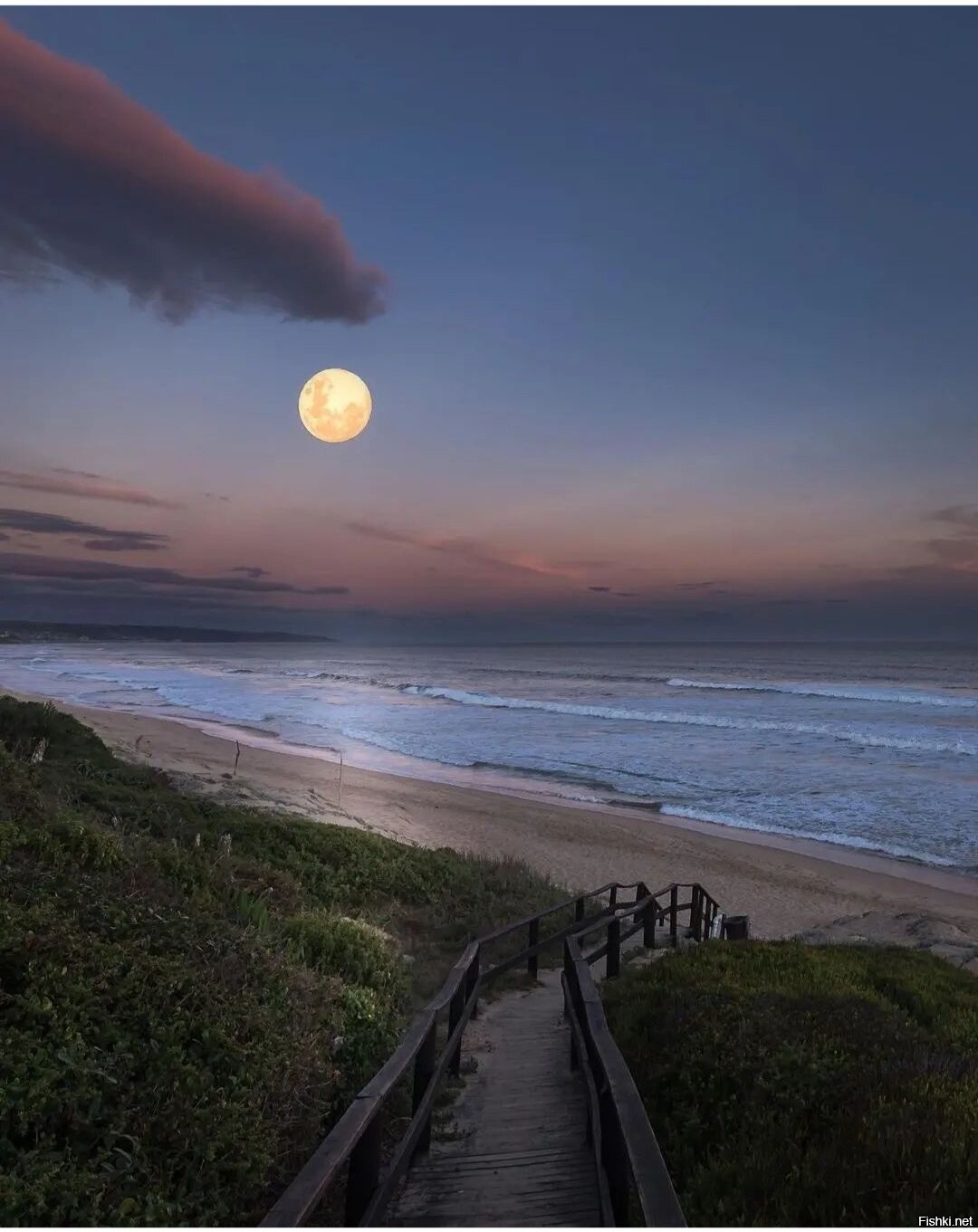 Манящий закат. Вечерний берег. Half Moon Bay.